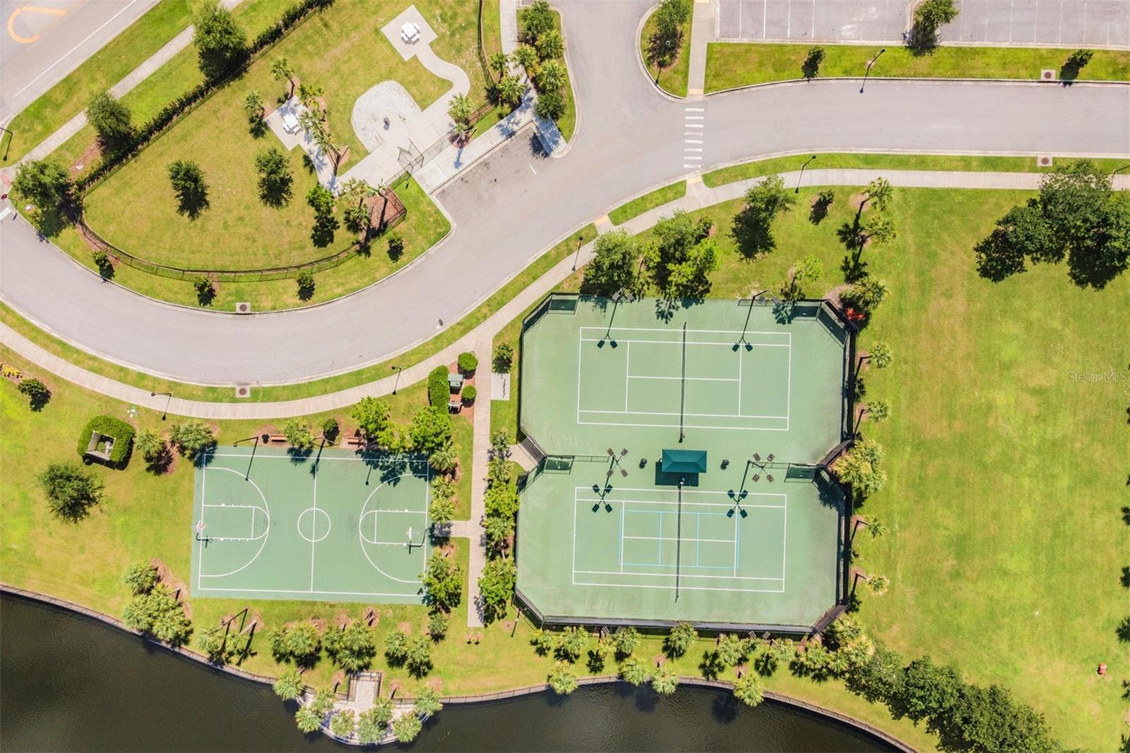 9805 LEMON DROP LOOP, SUN CITY CENTER, FL, 33573