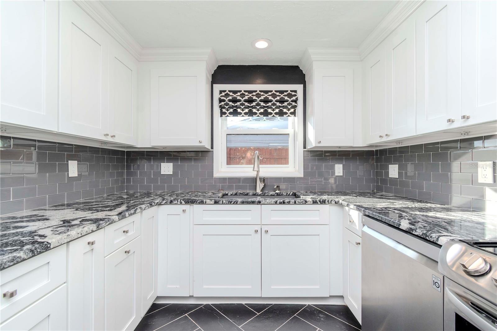 3628 HOLIDAY LAKE DR, HOLIDAY, FL, 34691