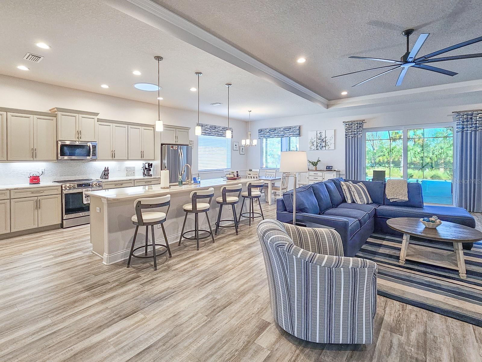 8 N LAKEWALK DR, PALM COAST, FL, 32137