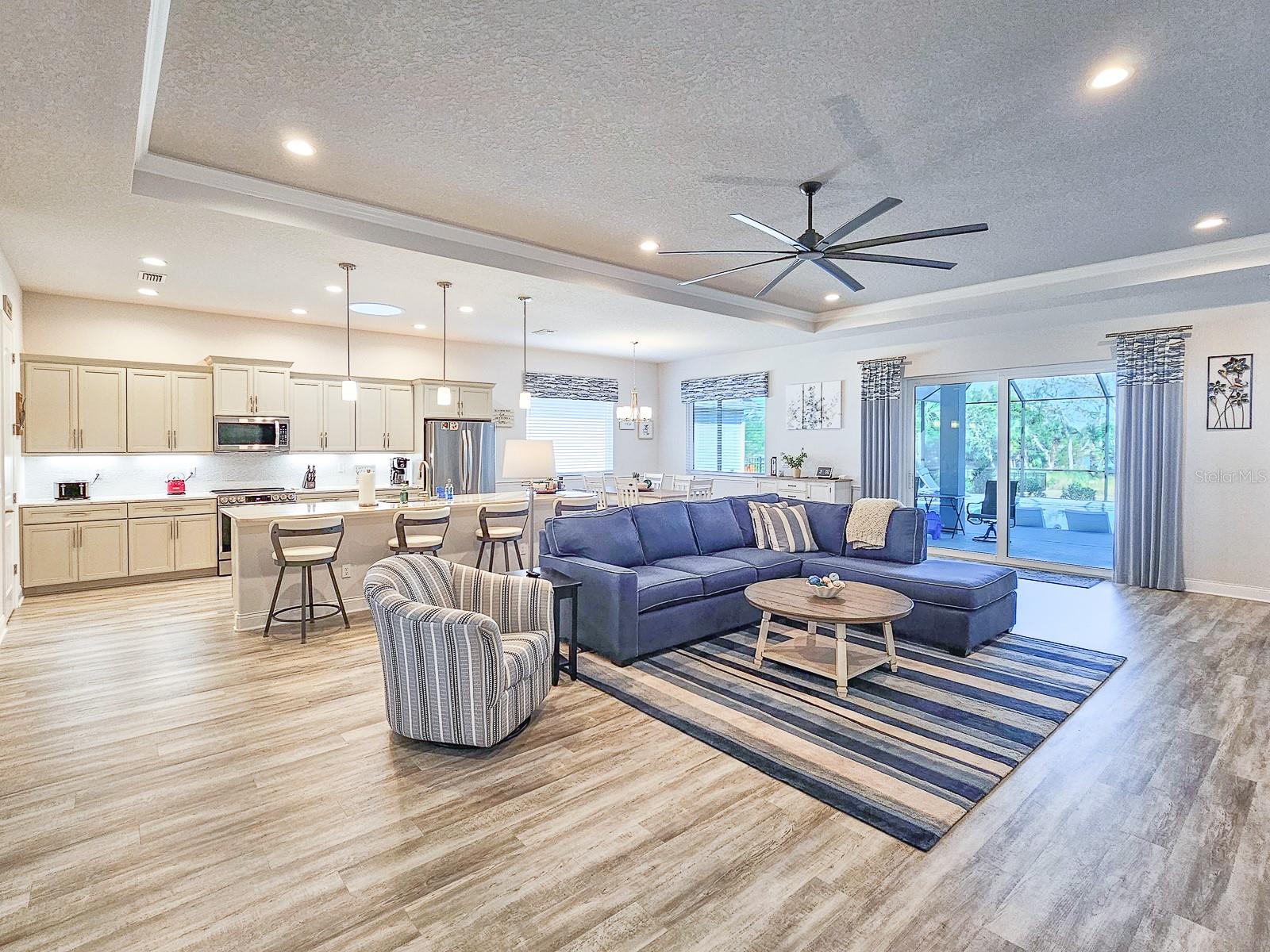 8 N LAKEWALK DR, PALM COAST, FL, 32137