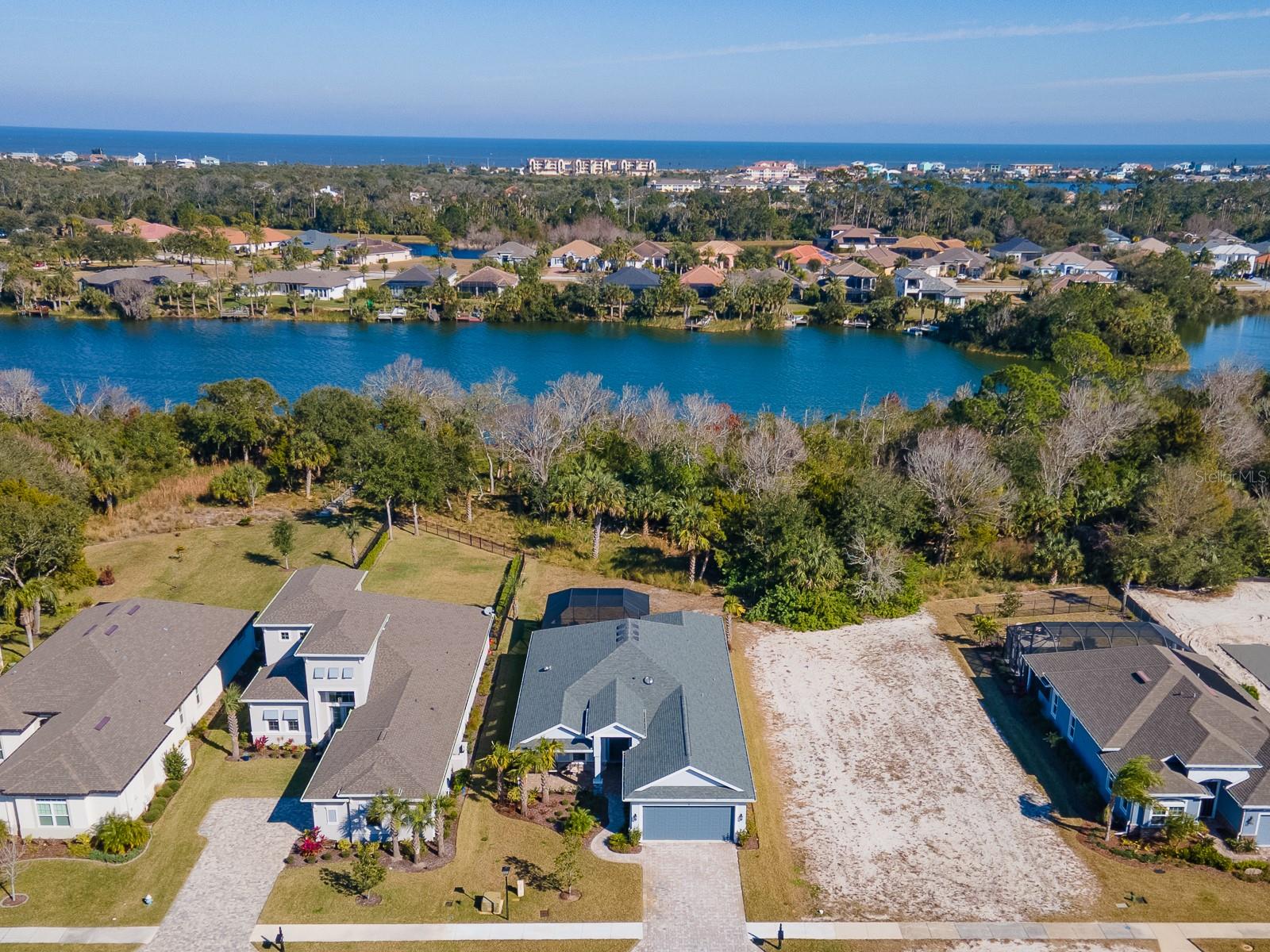 8 N LAKEWALK DR, PALM COAST, FL, 32137