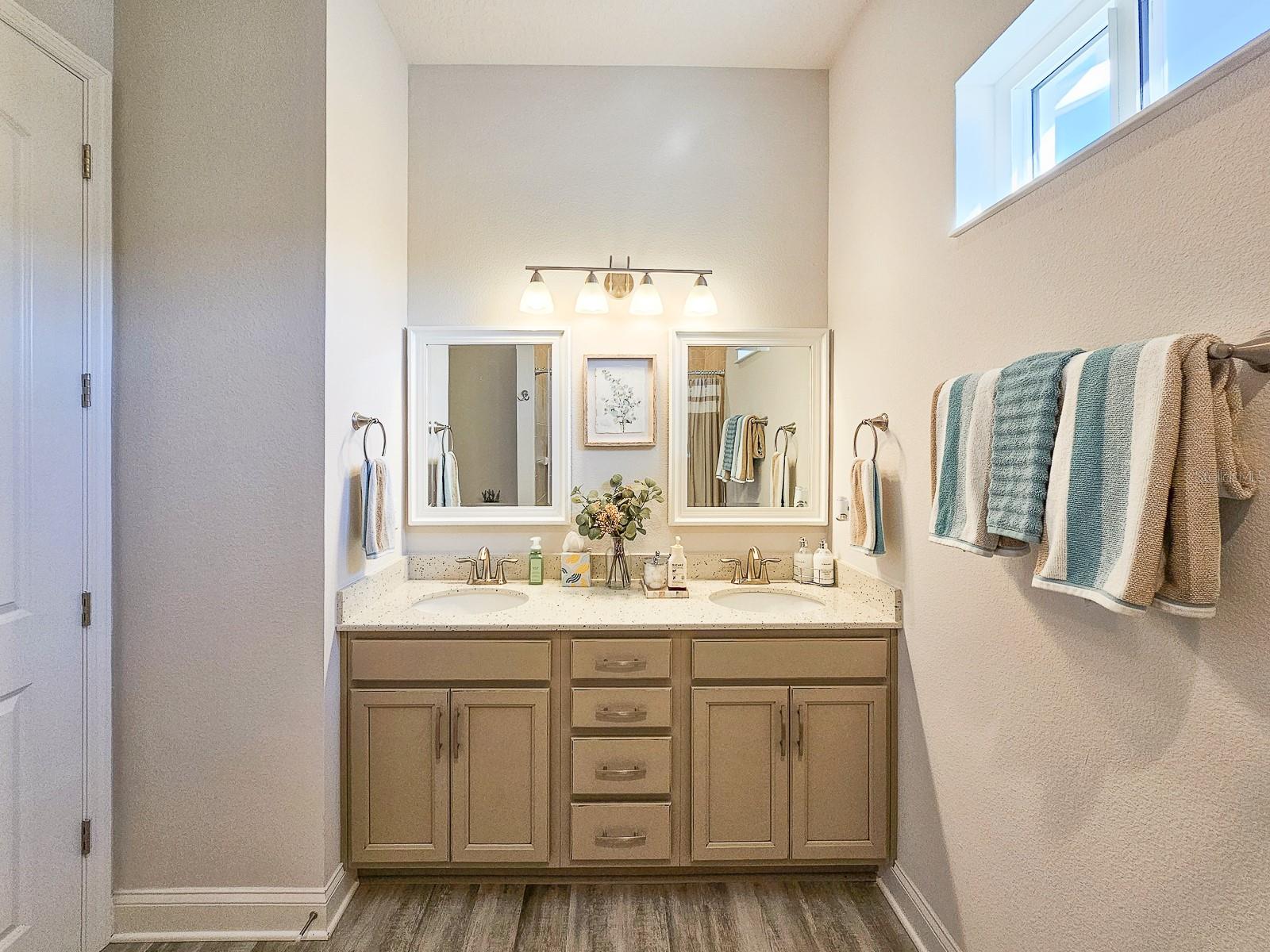 8 N LAKEWALK DR, PALM COAST, FL, 32137