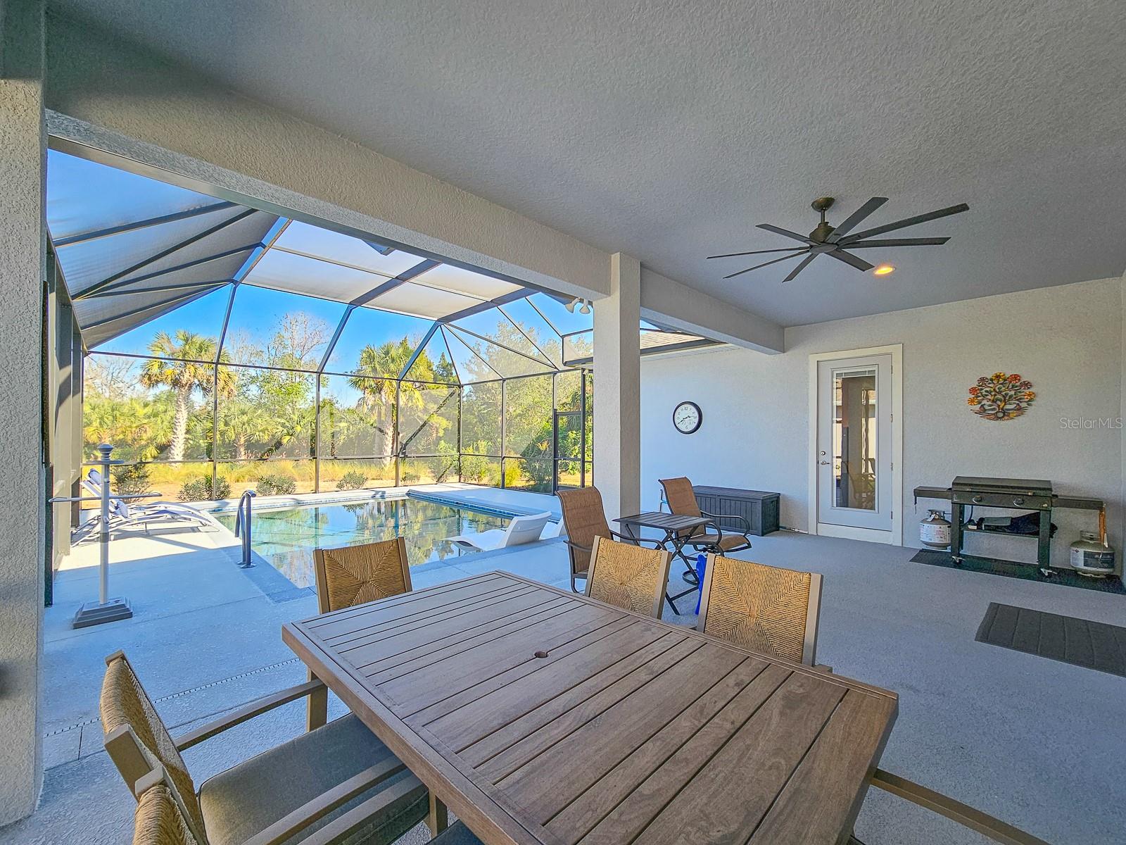8 N LAKEWALK DR, PALM COAST, FL, 32137