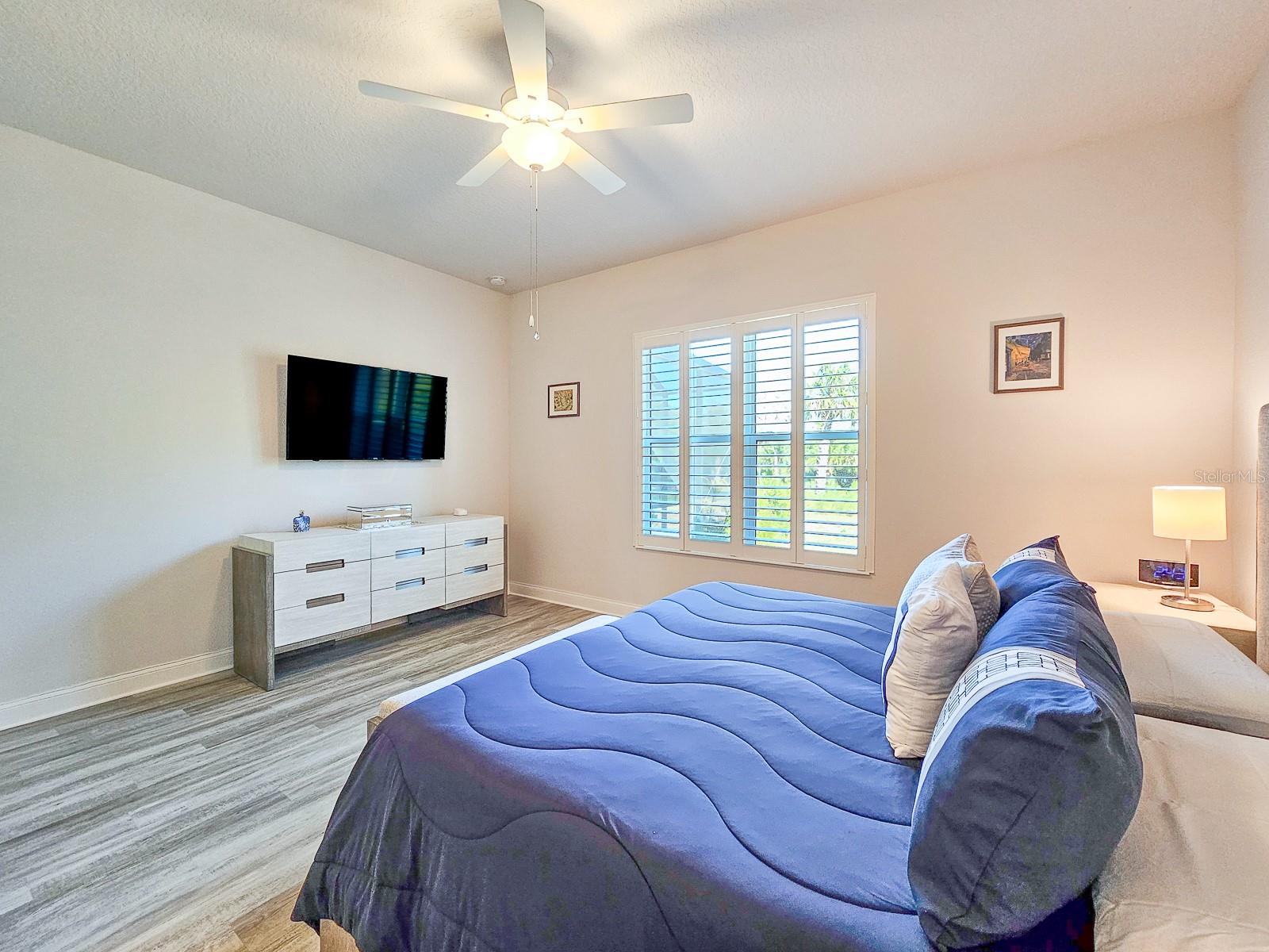 8 N LAKEWALK DR, PALM COAST, FL, 32137