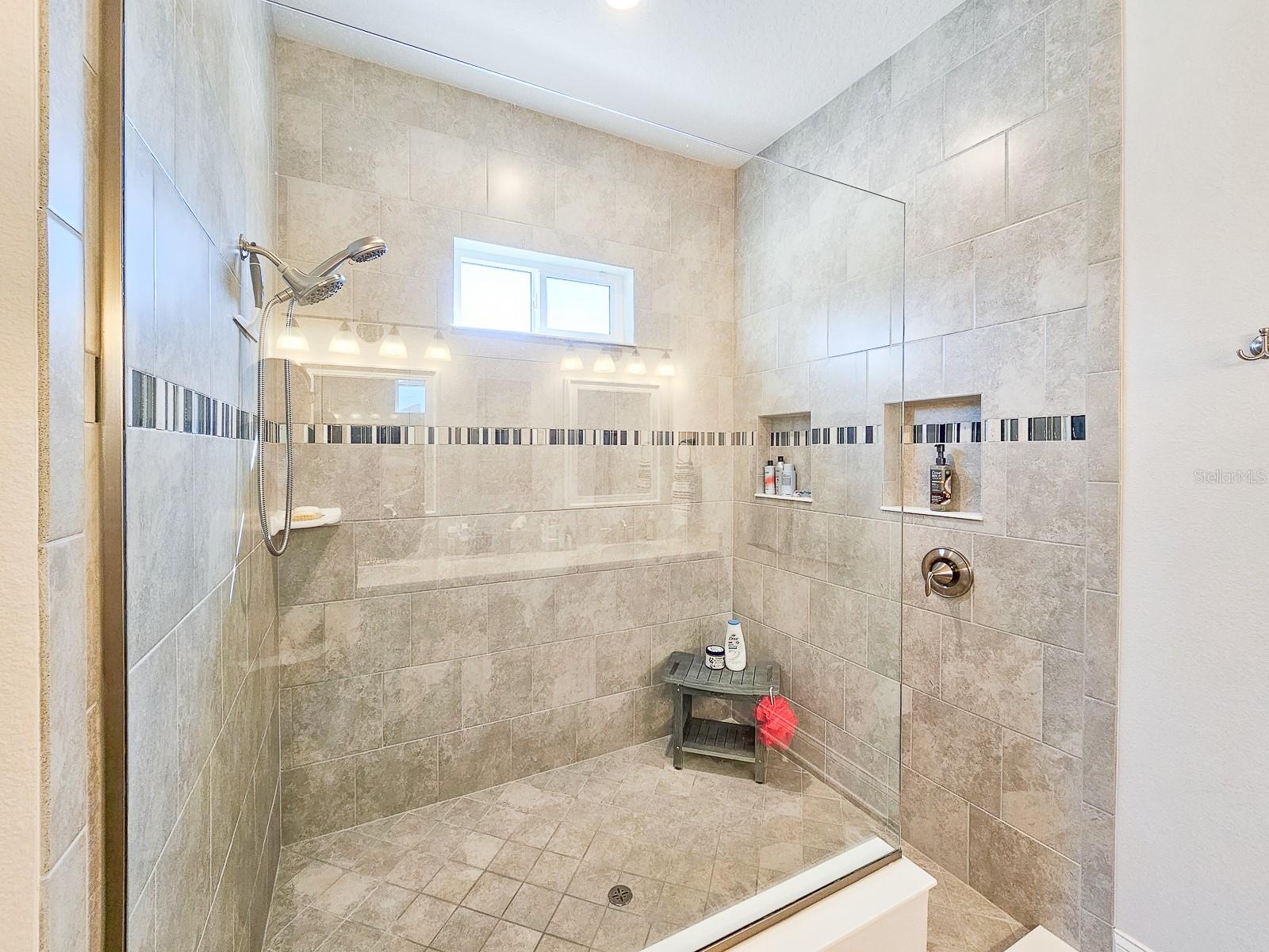 8 N LAKEWALK DR, PALM COAST, FL, 32137