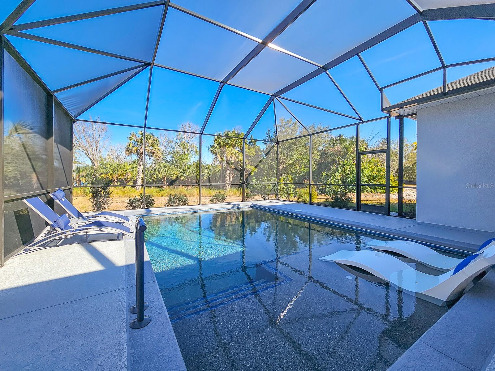 8 N LAKEWALK DR, PALM COAST, FL, 32137