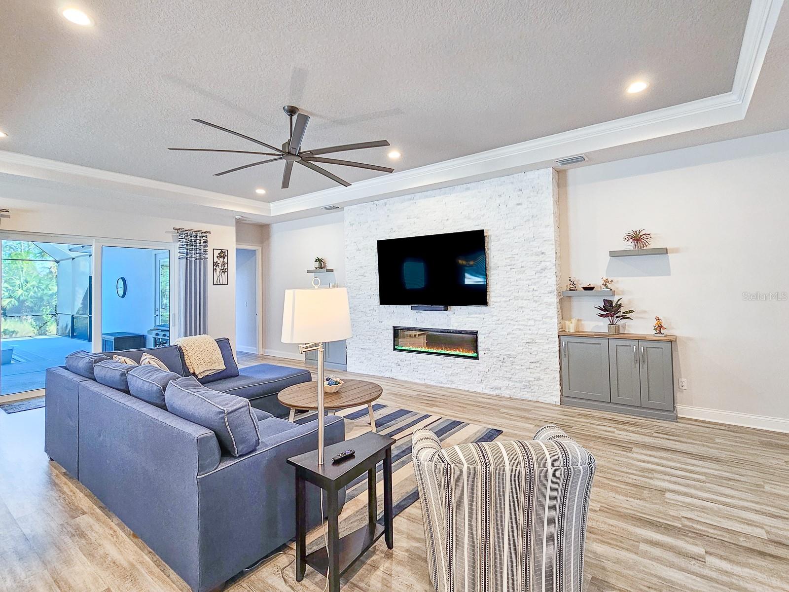 8 N LAKEWALK DR, PALM COAST, FL, 32137