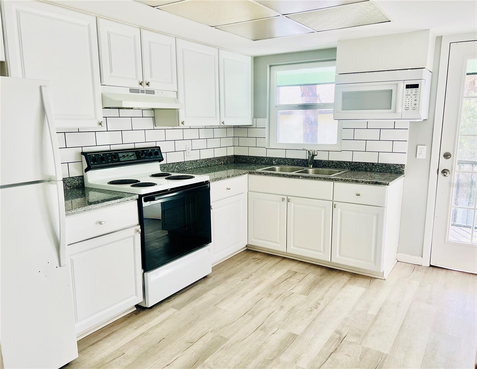 616 MADISON CT, SARASOTA, FL, 34236