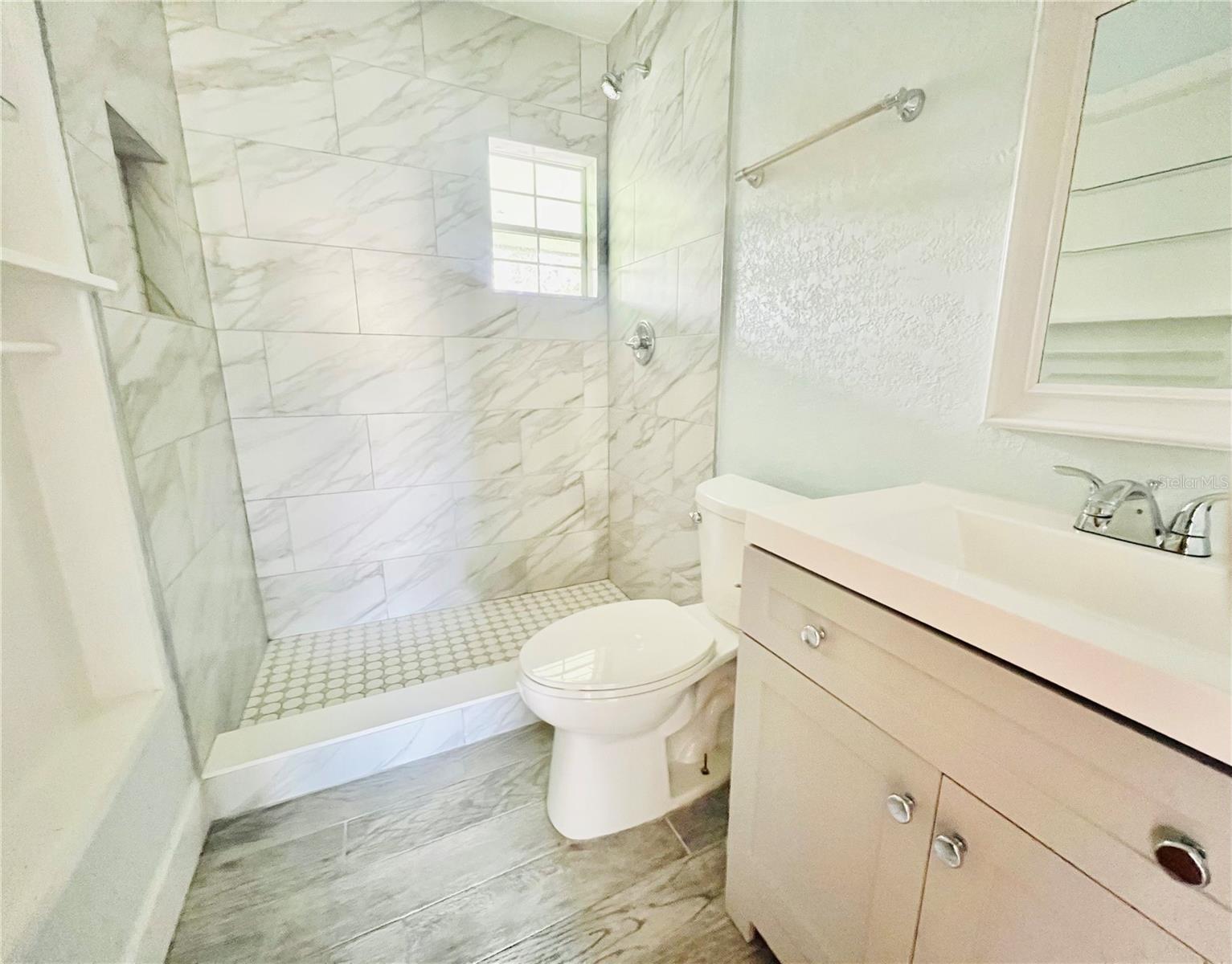 616 MADISON CT, SARASOTA, FL, 34236