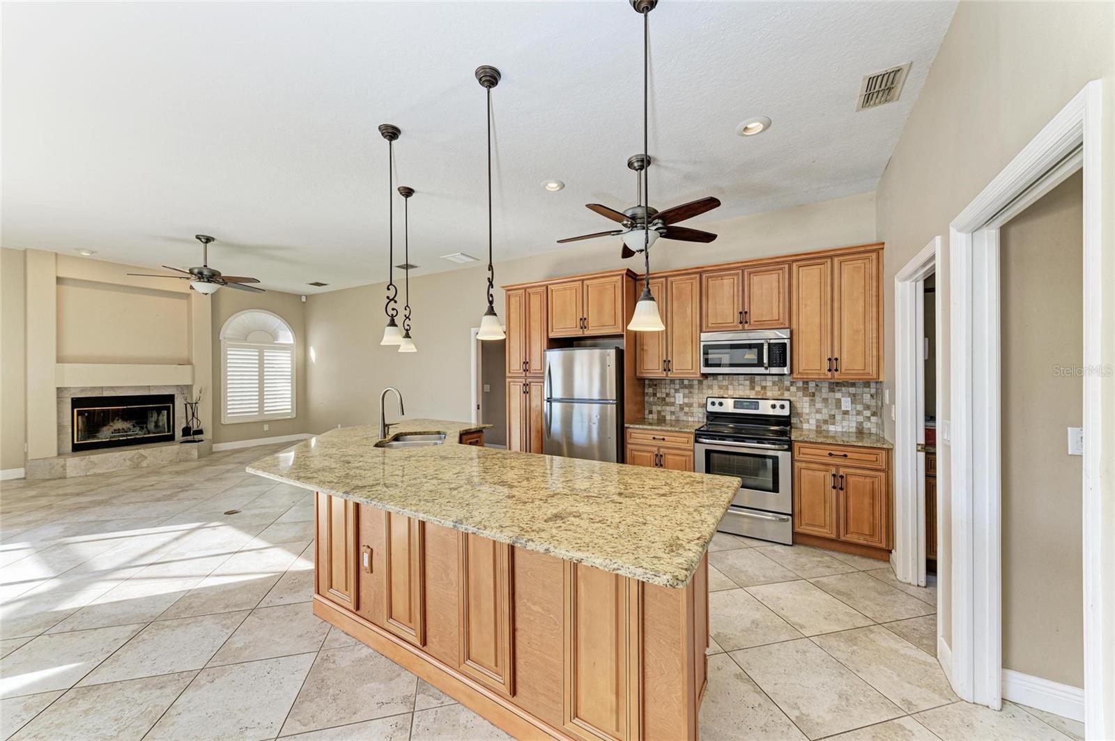 1104 83RD ST NW, BRADENTON, FL, 34209