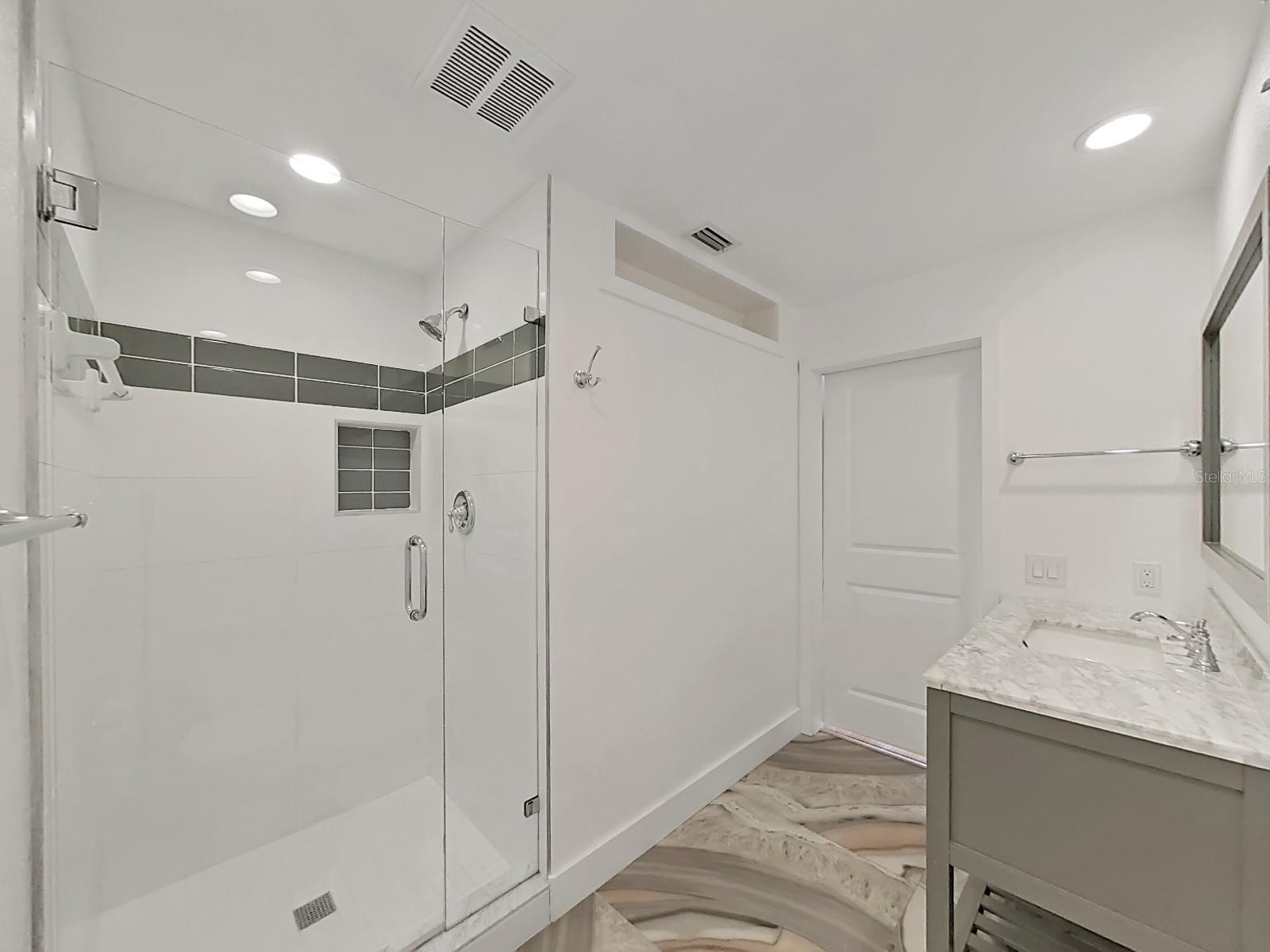 4720 BRITTANY DR S #140, ST PETERSBURG, FL, 33715