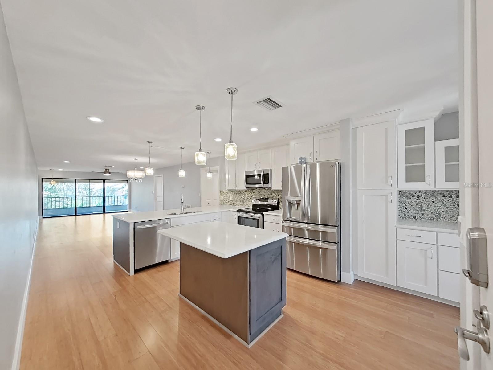 4720 BRITTANY DR S #140, ST PETERSBURG, FL, 33715