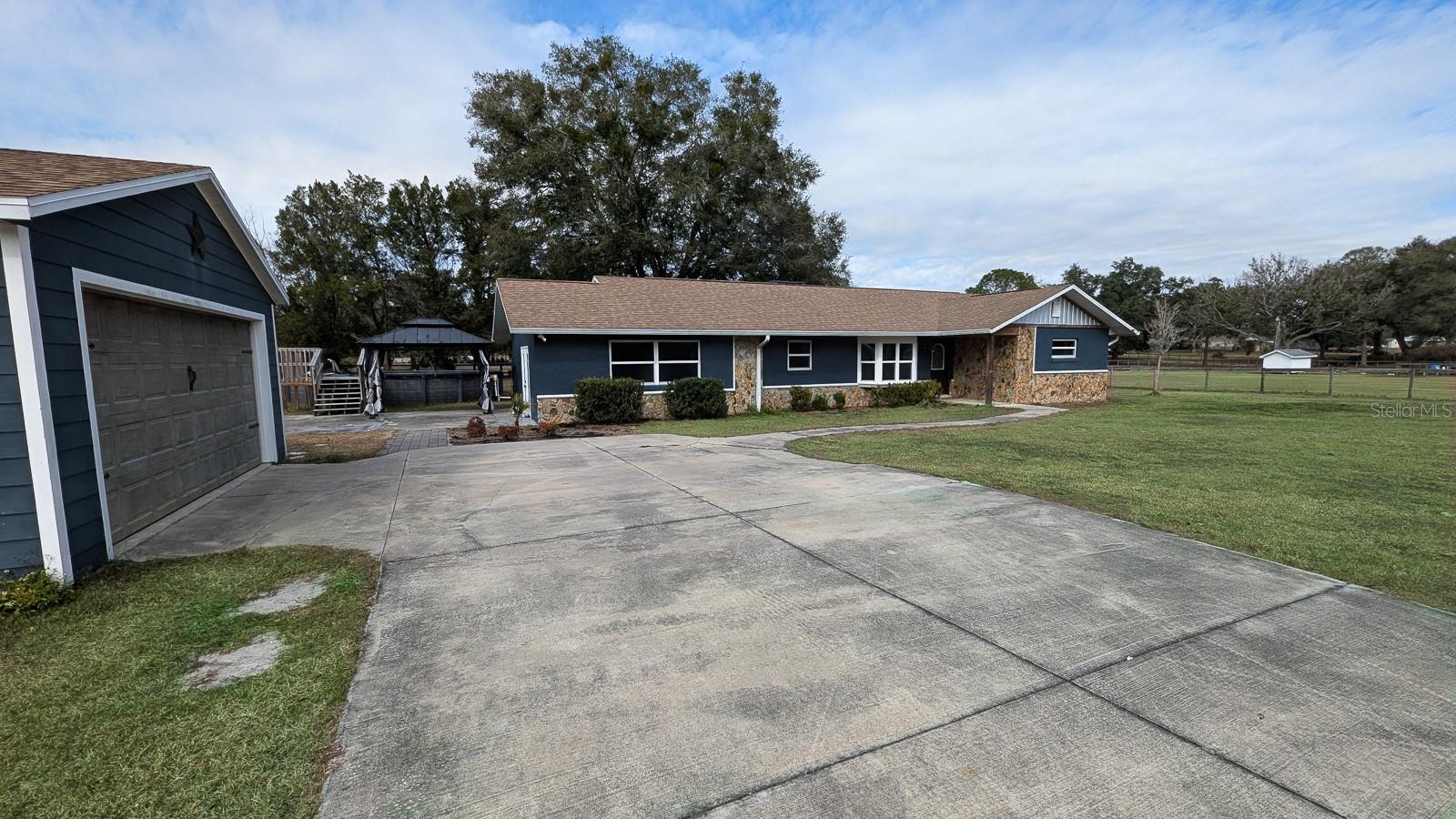2405 SE 157TH LANE RD, SUMMERFIELD, FL, 34491