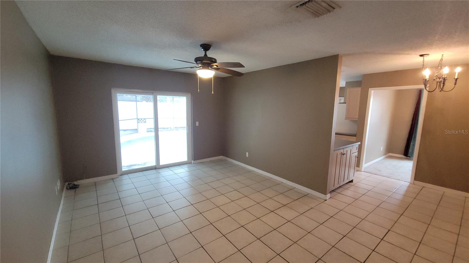 7318 SUNSHINE CIR, TAMPA, FL, 33634