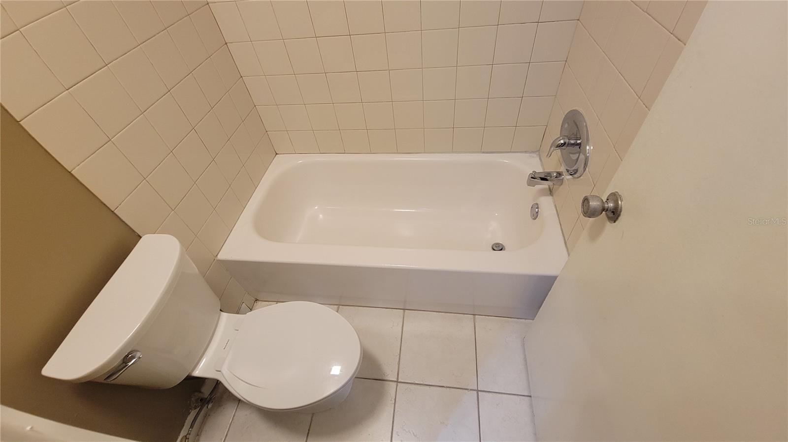 7318 SUNSHINE CIR, TAMPA, FL, 33634