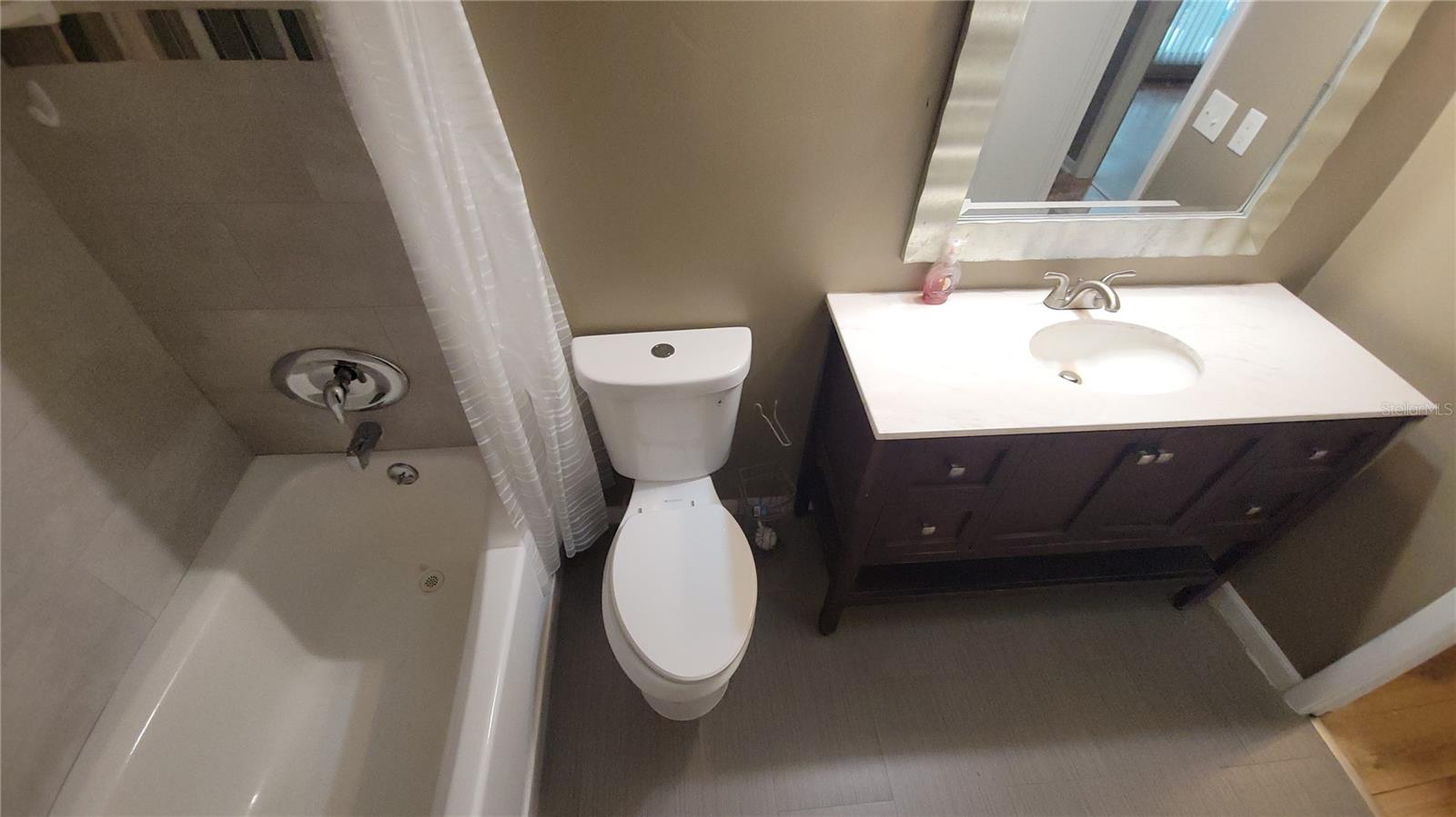 7318 SUNSHINE CIR, TAMPA, FL, 33634