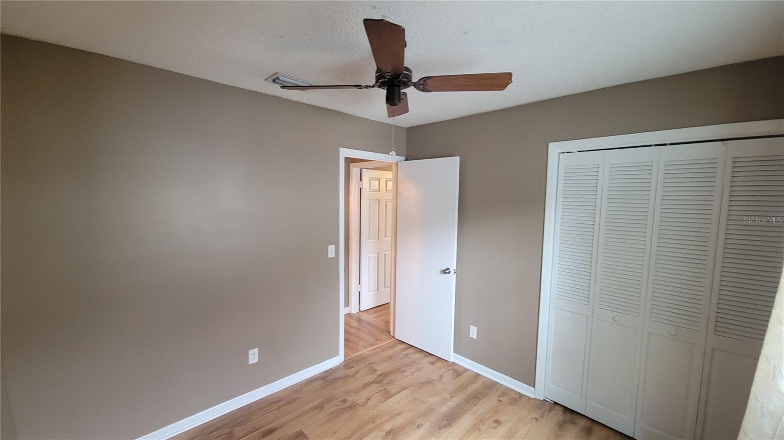 7318 SUNSHINE CIR, TAMPA, FL, 33634