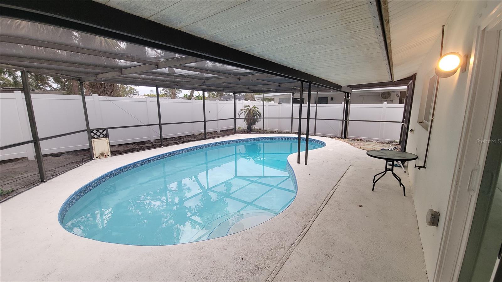 7318 SUNSHINE CIR, TAMPA, FL, 33634