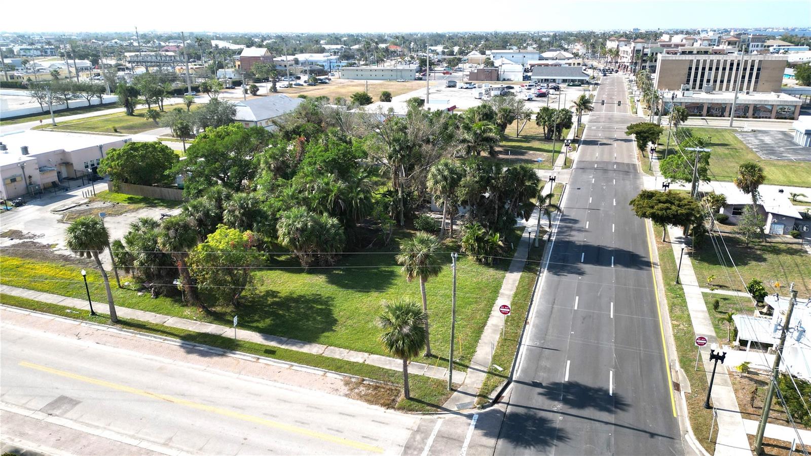 261 E OLYMPIA AVE, PUNTA GORDA, FL, 33950