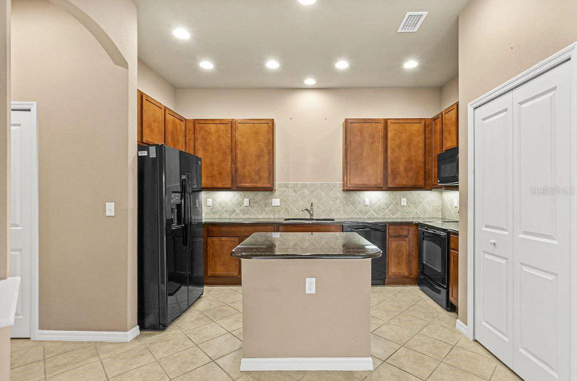 1023 KILKENNY LN, ORMOND BEACH, FL, 32174