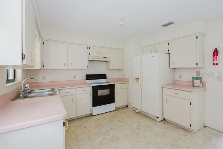 611 BAY AVE, HOLLY HILL, FL, 32117