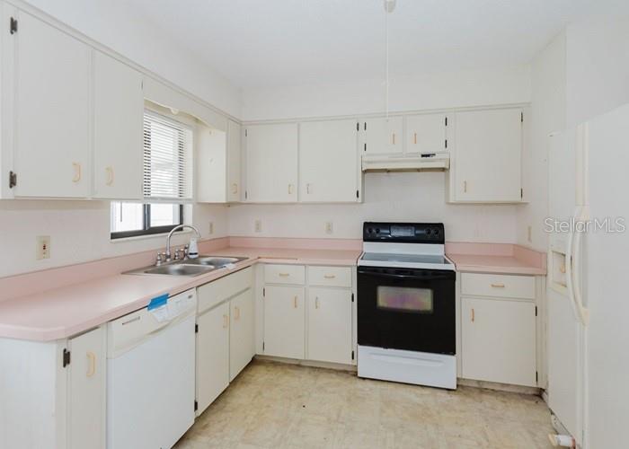 611 BAY AVE, HOLLY HILL, FL, 32117