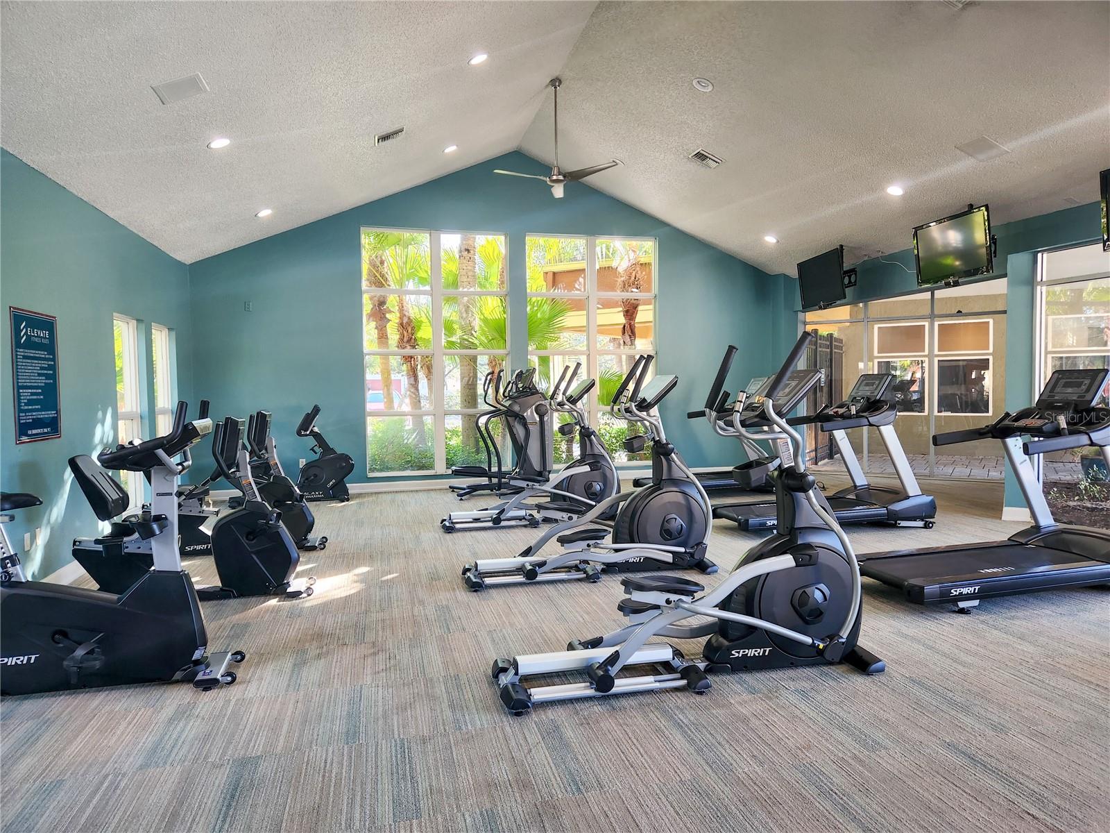 5542 BAYWATER DR, TAMPA, FL, 33615