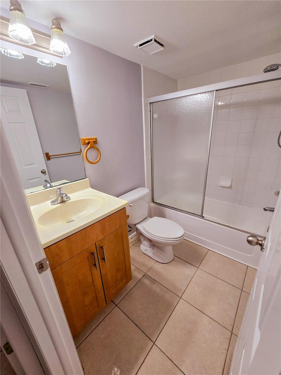 5542 BAYWATER DR, TAMPA, FL, 33615