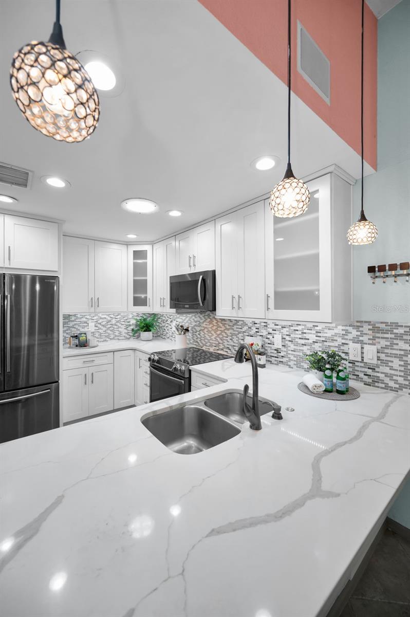 663 ATHENS ST, DUNEDIN, FL, 34698