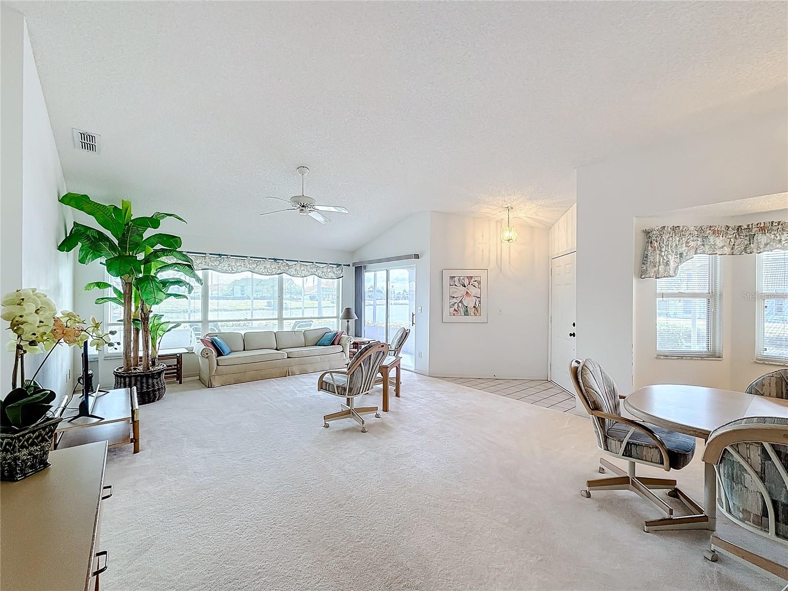 1718 S PEBBLE BEACH BLVD, SUN CITY CENTER, FL, 33573