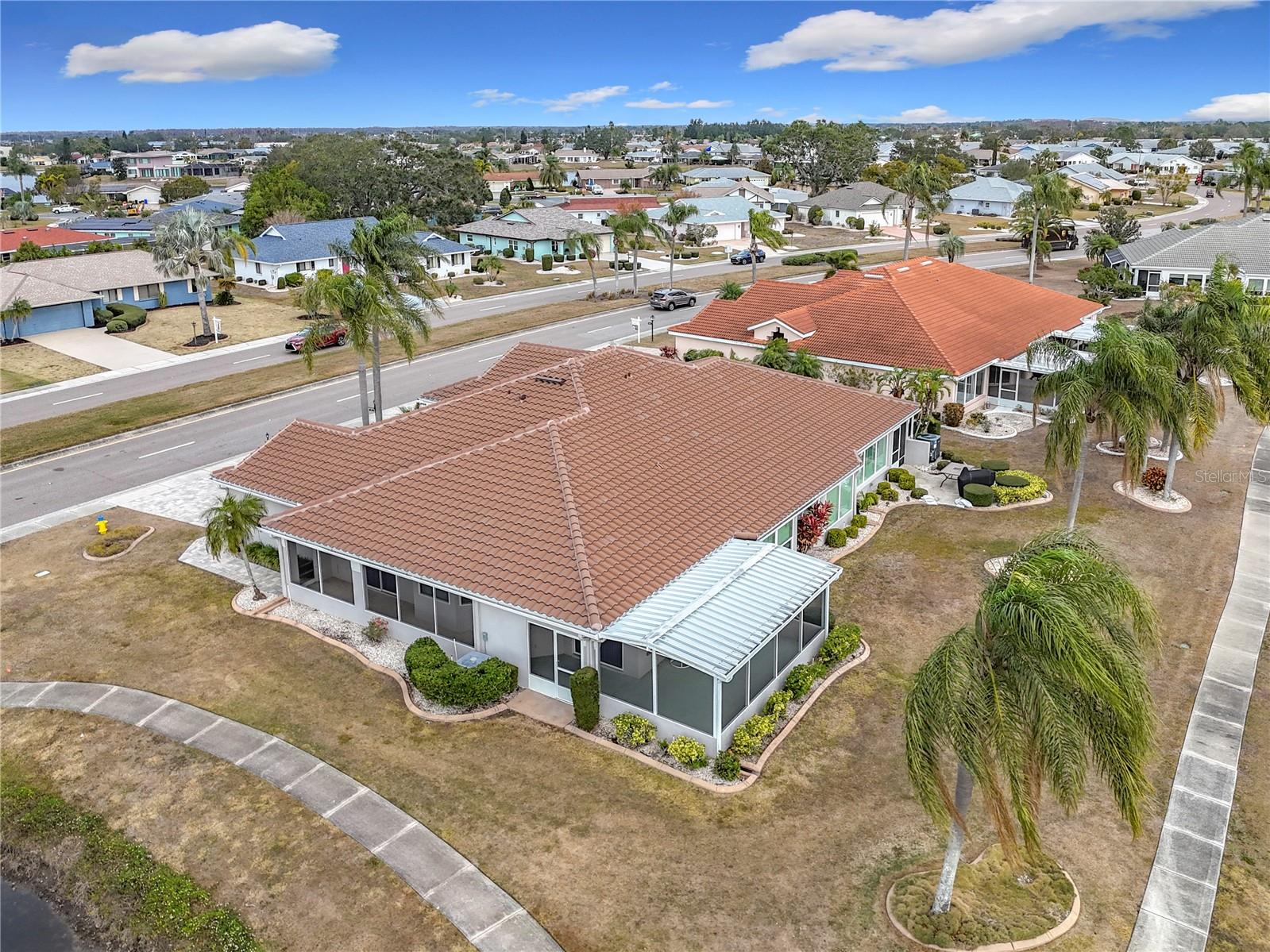 1718 S PEBBLE BEACH BLVD, SUN CITY CENTER, FL, 33573
