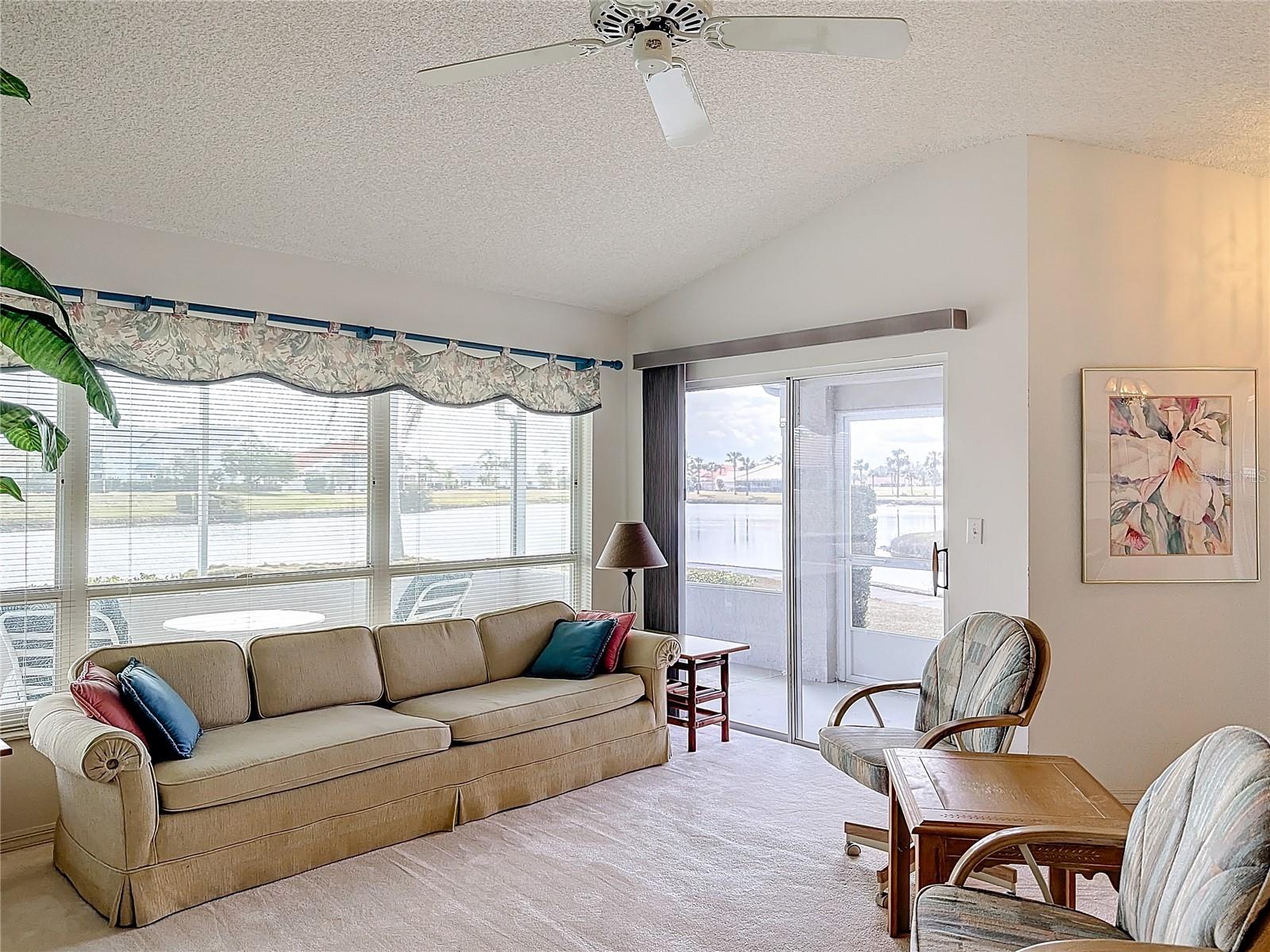 1718 S PEBBLE BEACH BLVD, SUN CITY CENTER, FL, 33573