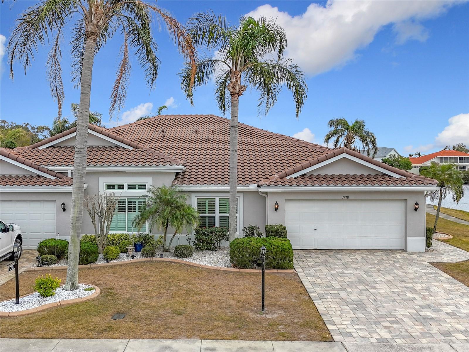 1718 S PEBBLE BEACH BLVD, SUN CITY CENTER, FL, 33573