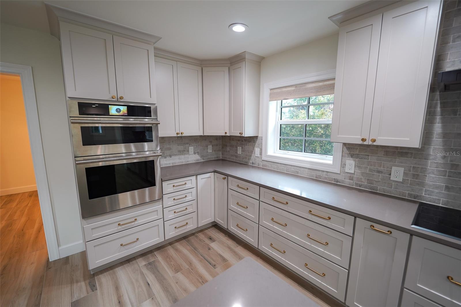 414 S SHORE CREST DR, TAMPA, FL, 33609