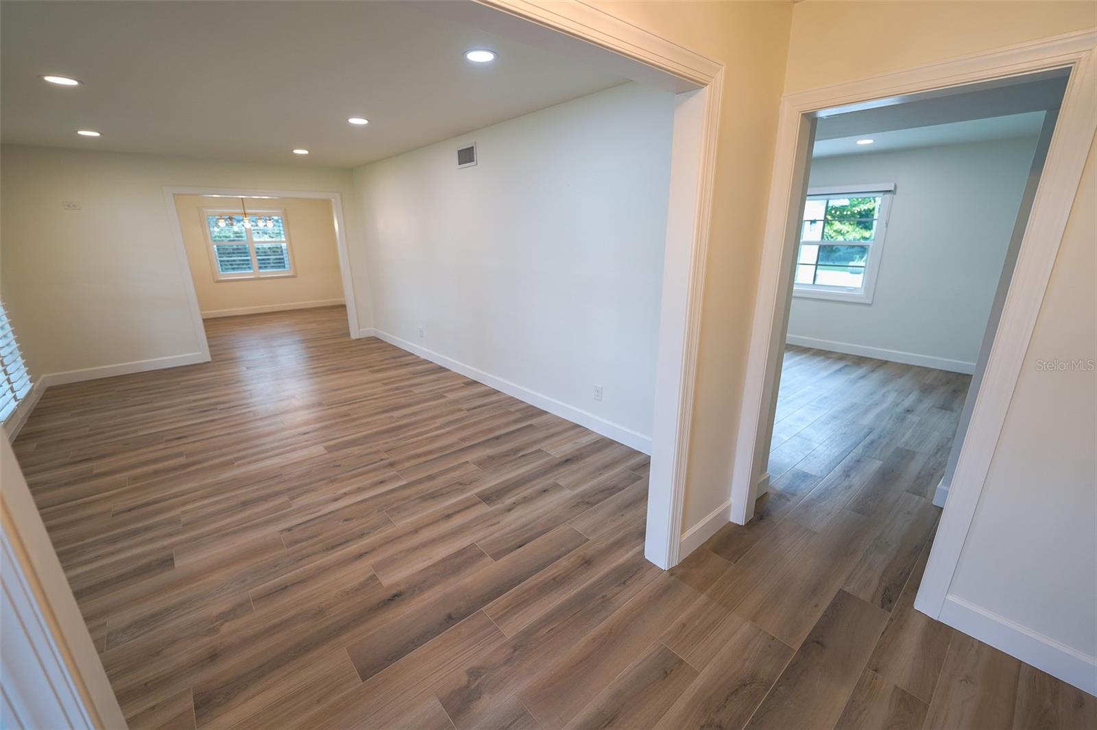 414 S SHORE CREST DR, TAMPA, FL, 33609