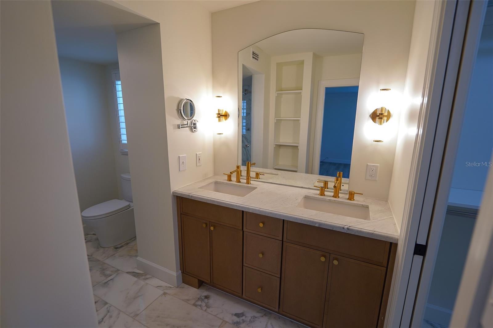 414 S SHORE CREST DR, TAMPA, FL, 33609