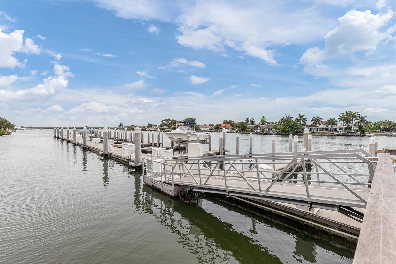 25 LINCOLN AVE S, ST PETERSBURG, FL, 33711