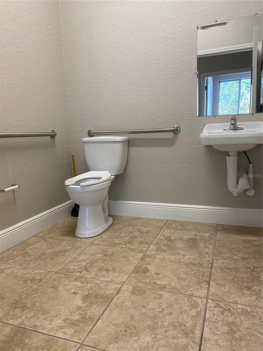 1213 W MILLER ST, FRUITLAND PARK, FL, 34731