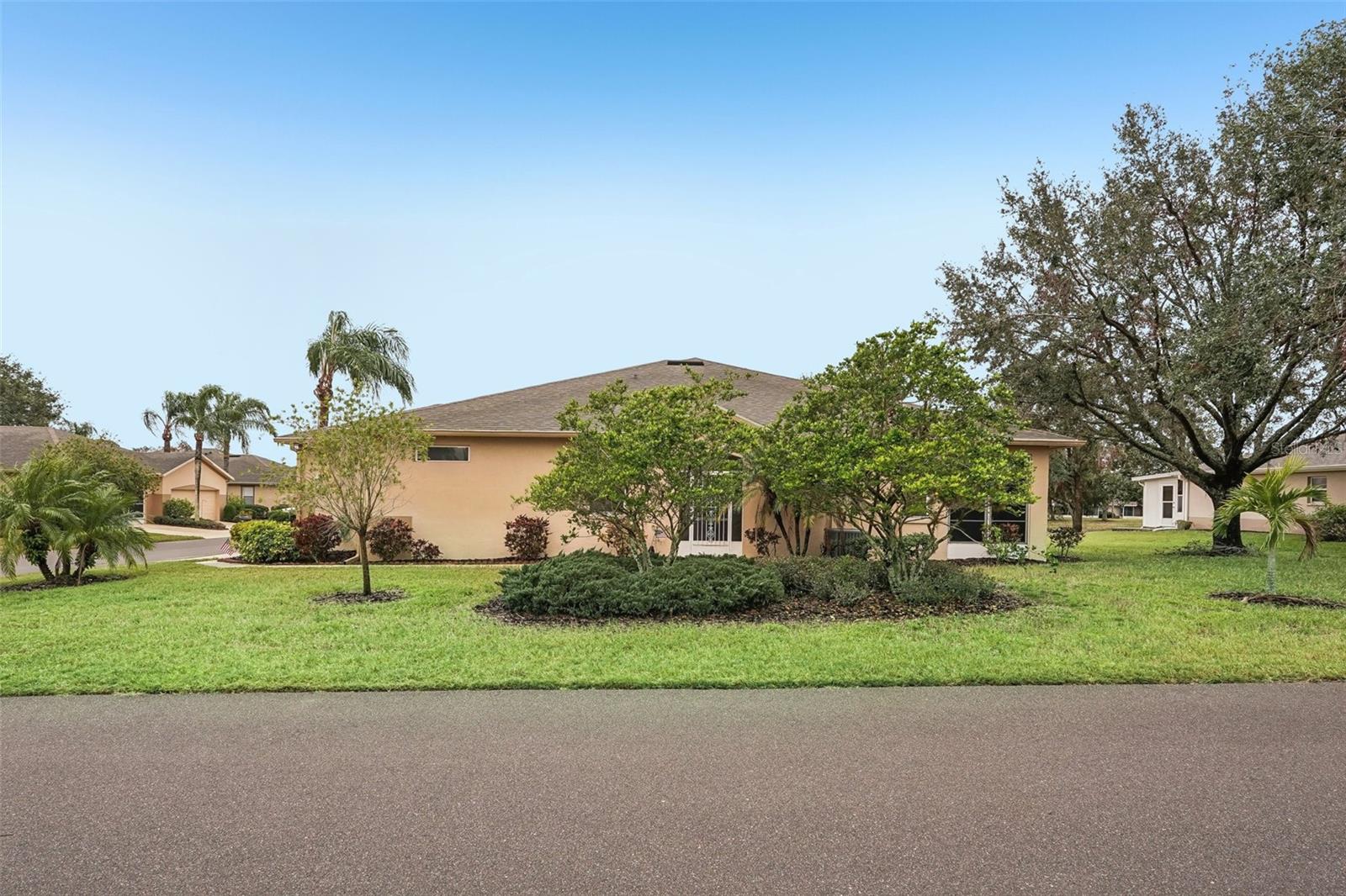 2028 ACADIA GREENS DR, SUN CITY CENTER, FL, 33573