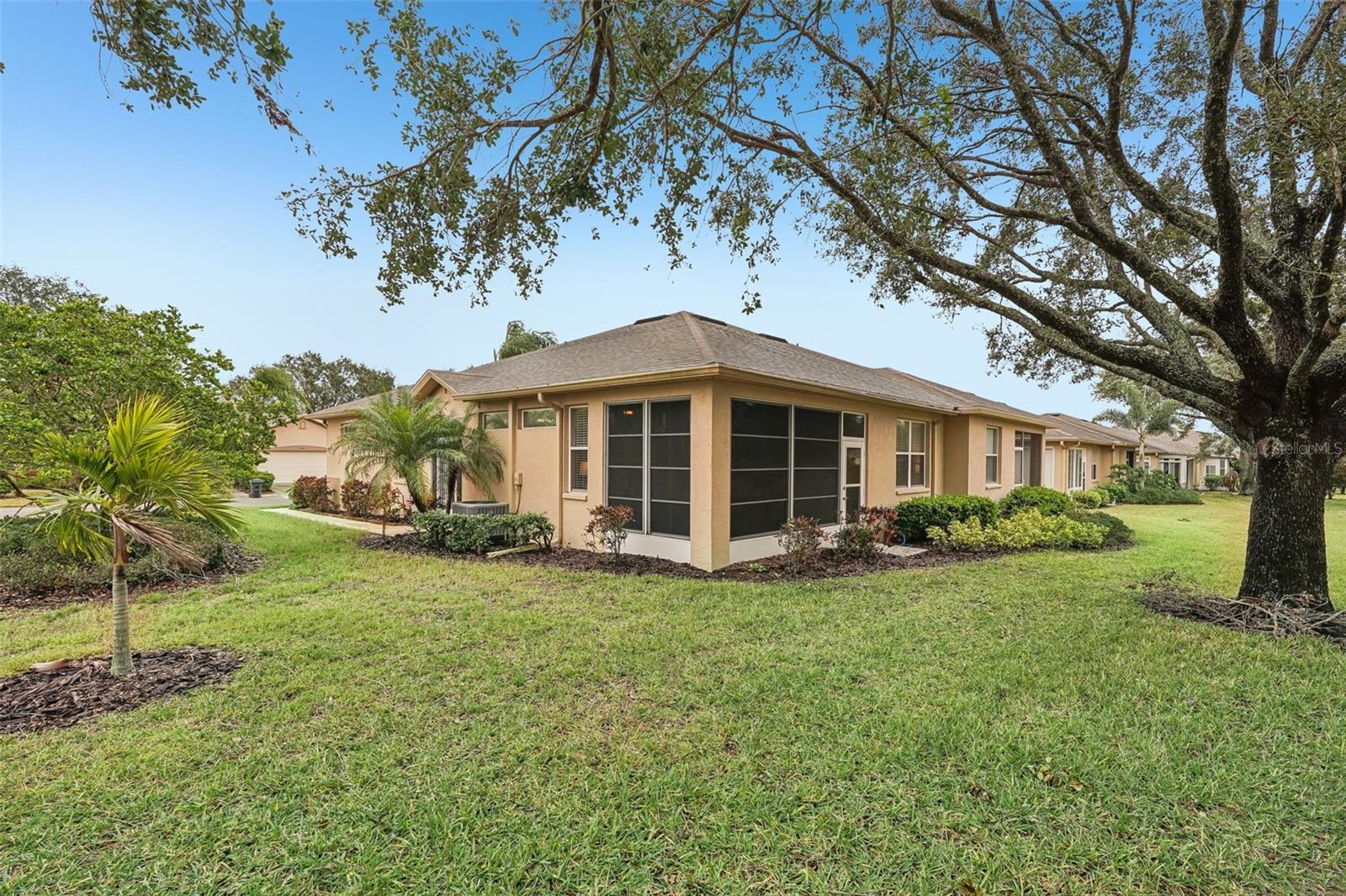 2028 ACADIA GREENS DR, SUN CITY CENTER, FL, 33573