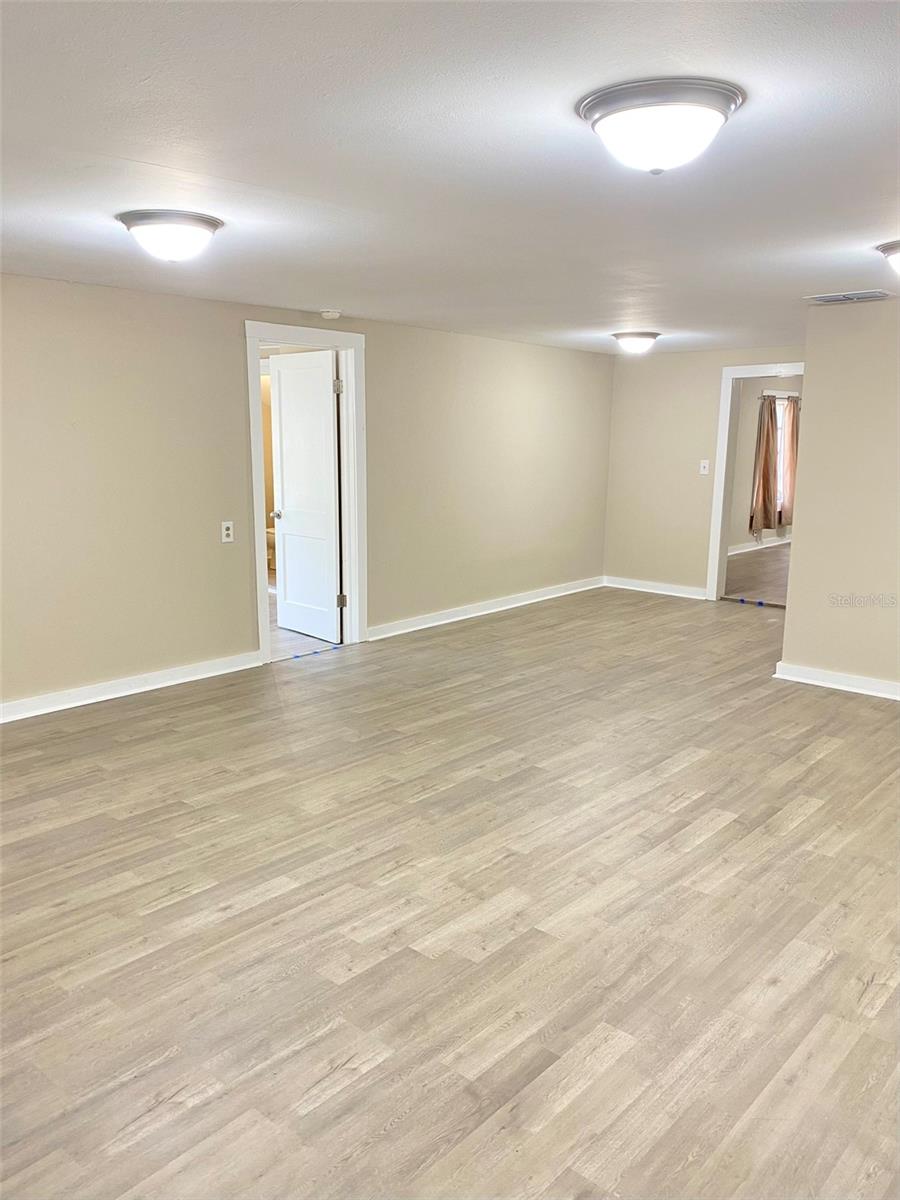 10607 3RD ST, THONOTOSASSA, FL, 33592
