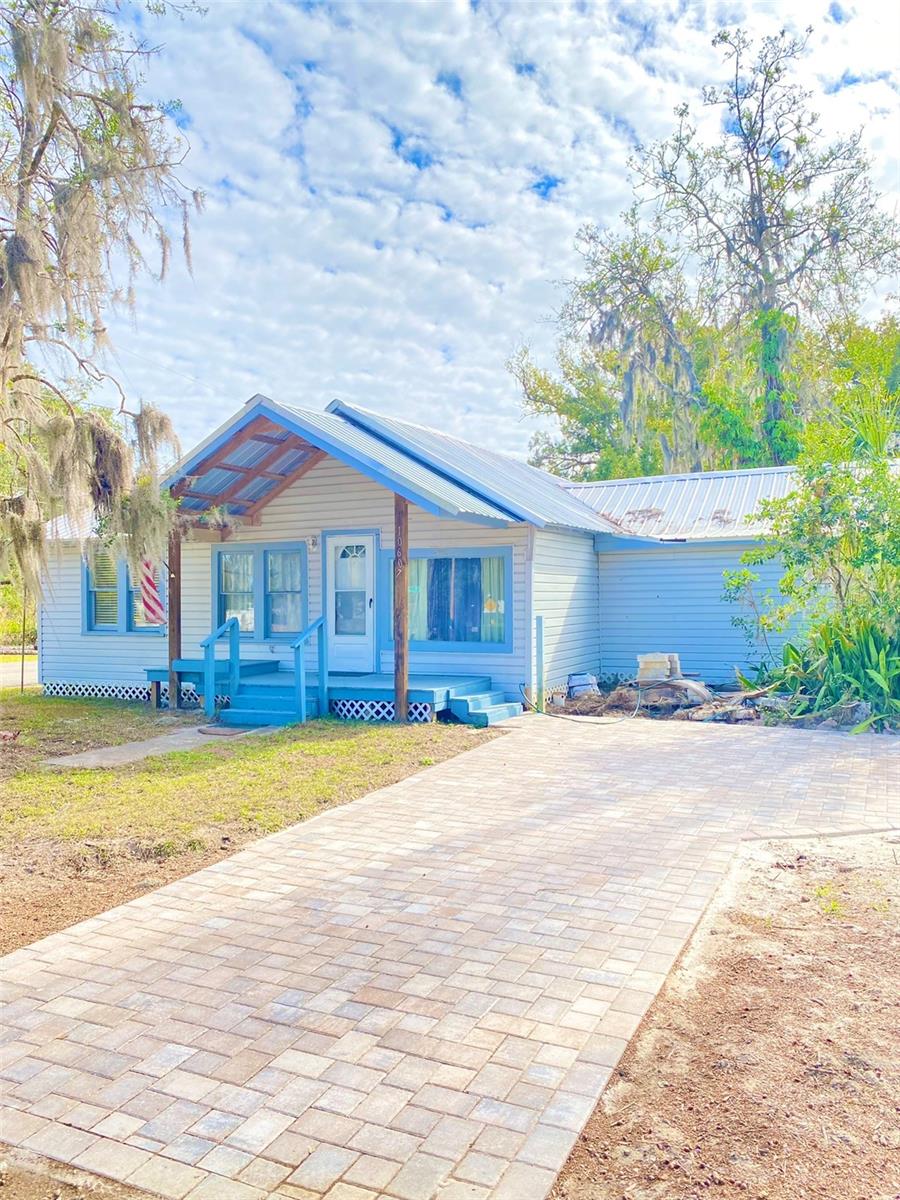 10607 3RD ST, THONOTOSASSA, FL, 33592