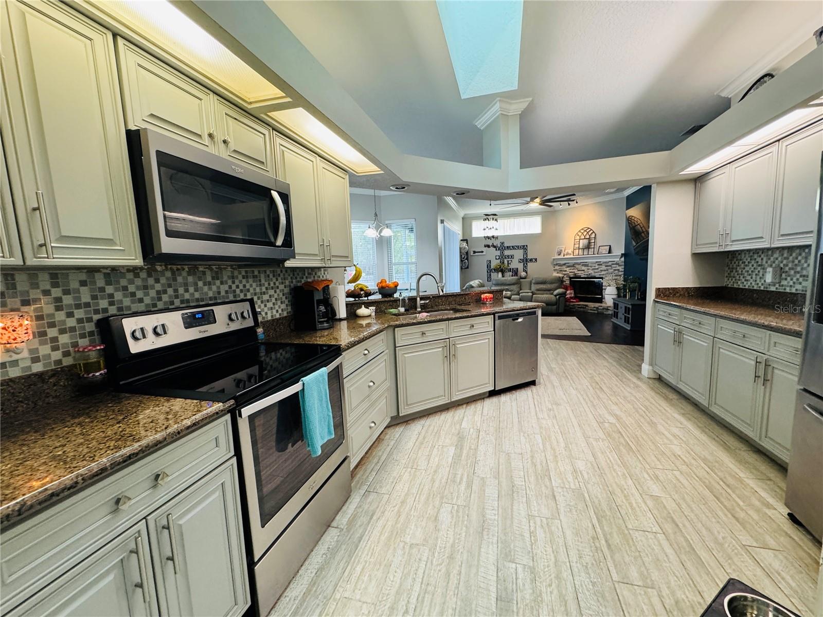 9625 FOX HEARST RD, TAMPA, FL, 33647