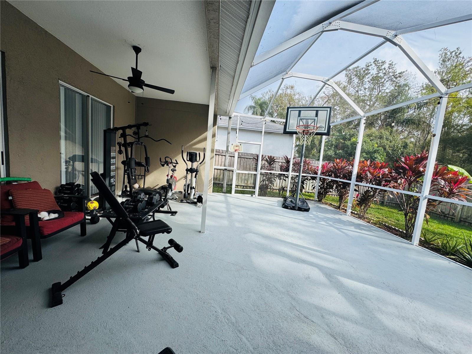 9625 FOX HEARST RD, TAMPA, FL, 33647