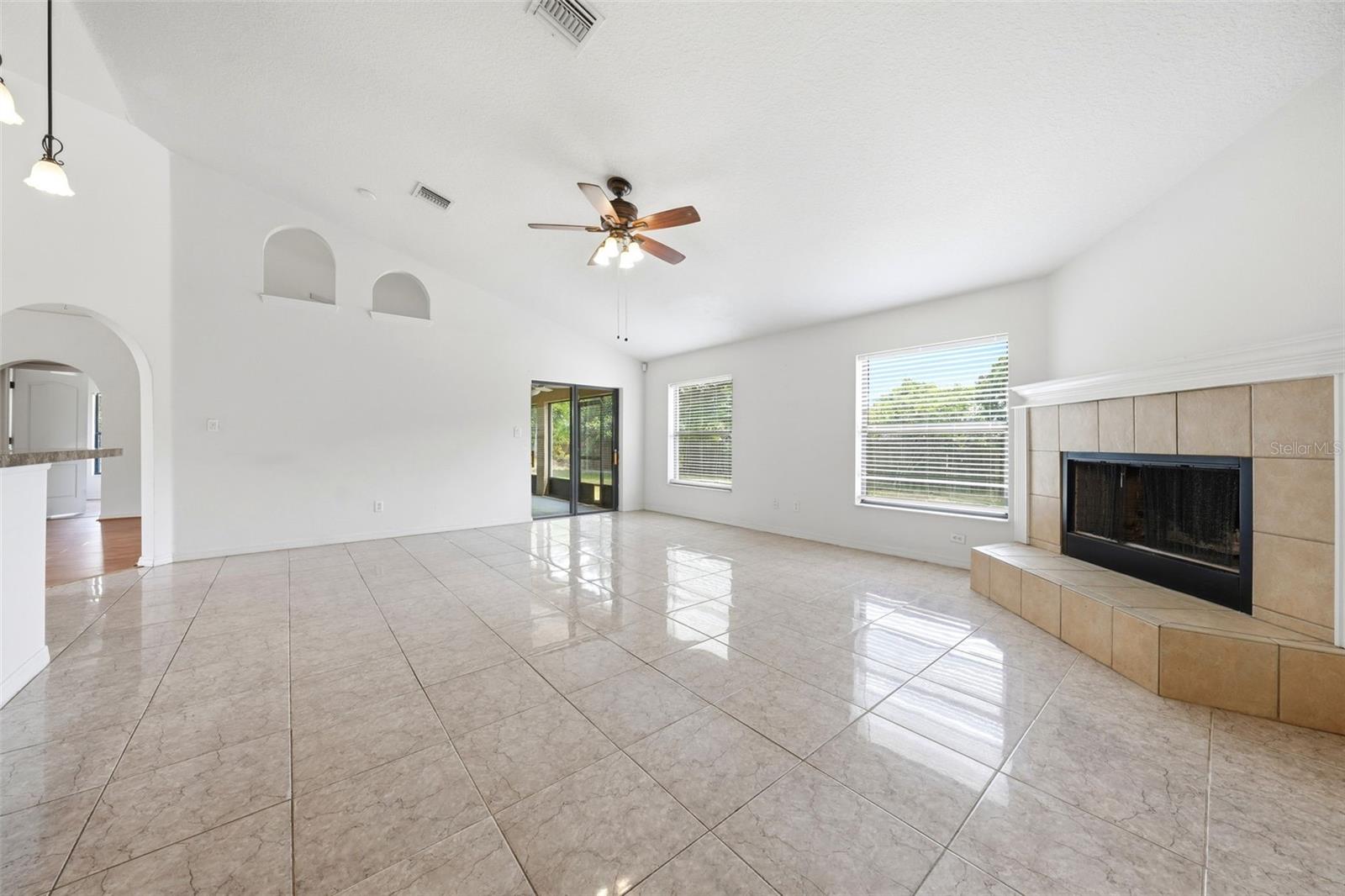 36341 GRAND ISLAND OAKS CIR, GRAND ISLAND, FL, 32735