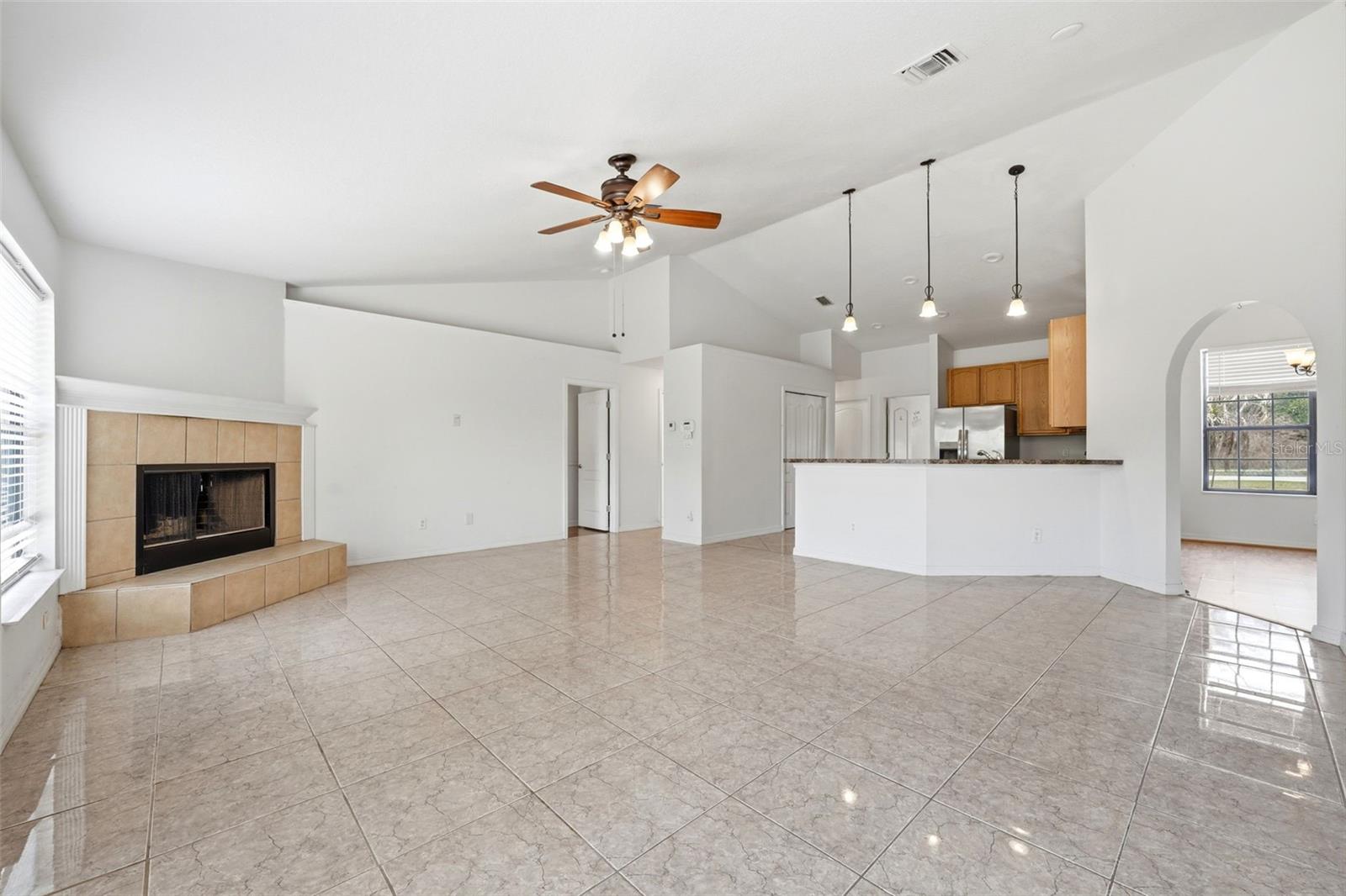 36341 GRAND ISLAND OAKS CIR, GRAND ISLAND, FL, 32735