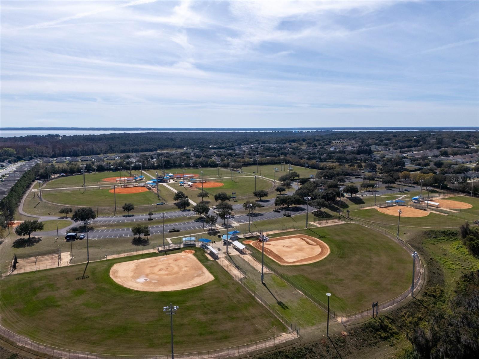 10140 HUNTINGNET WAY, LEESBURG, FL, 34748