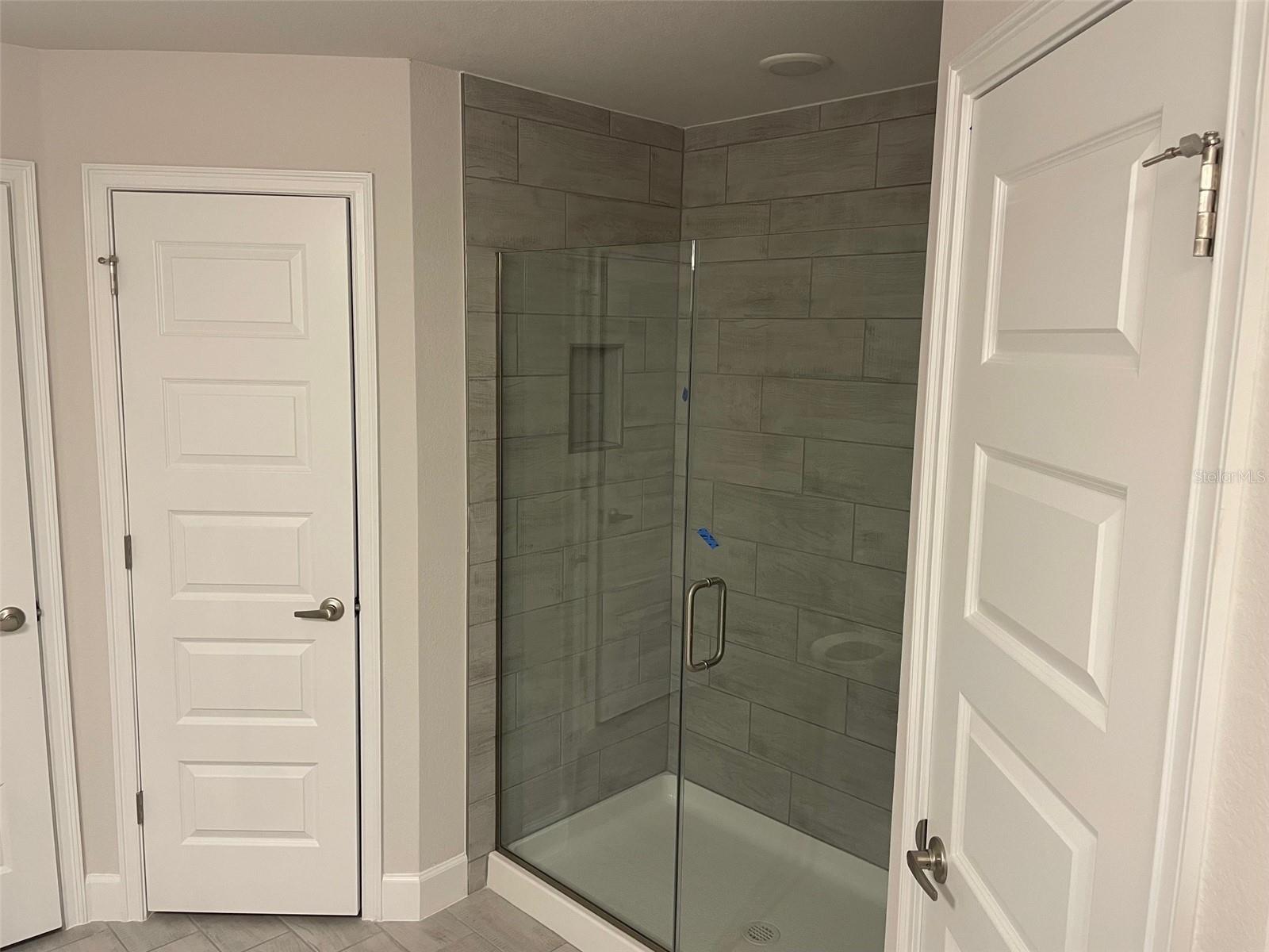 17433 EDGEWATER DR, PORT CHARLOTTE, FL, 33948