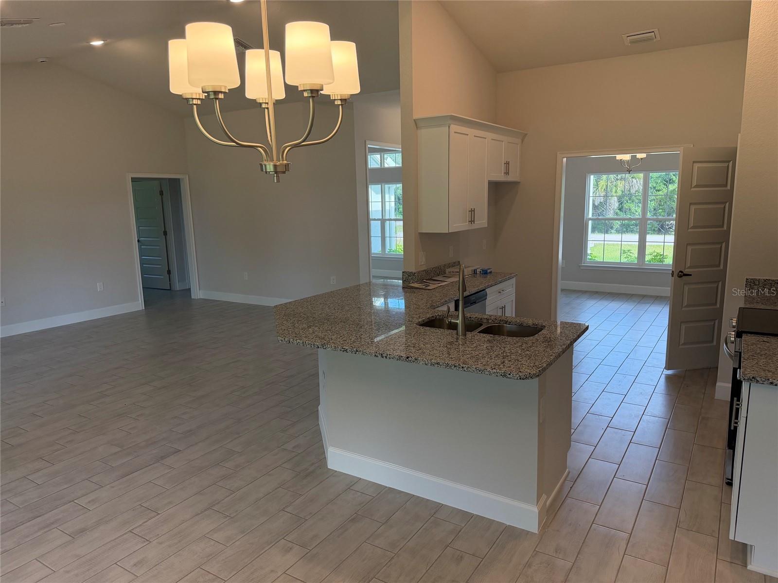 17433 EDGEWATER DR, PORT CHARLOTTE, FL, 33948
