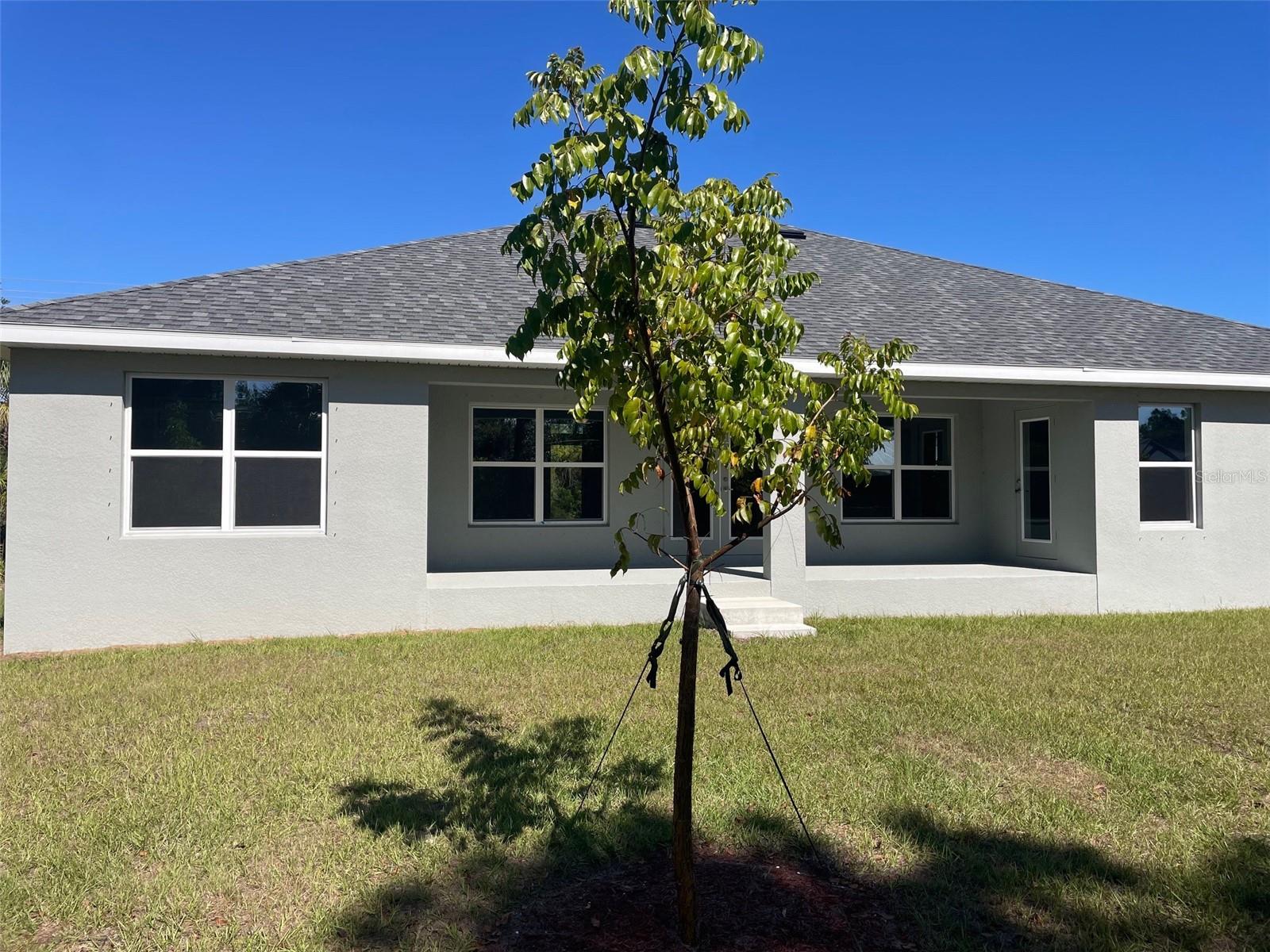 17433 EDGEWATER DR, PORT CHARLOTTE, FL, 33948